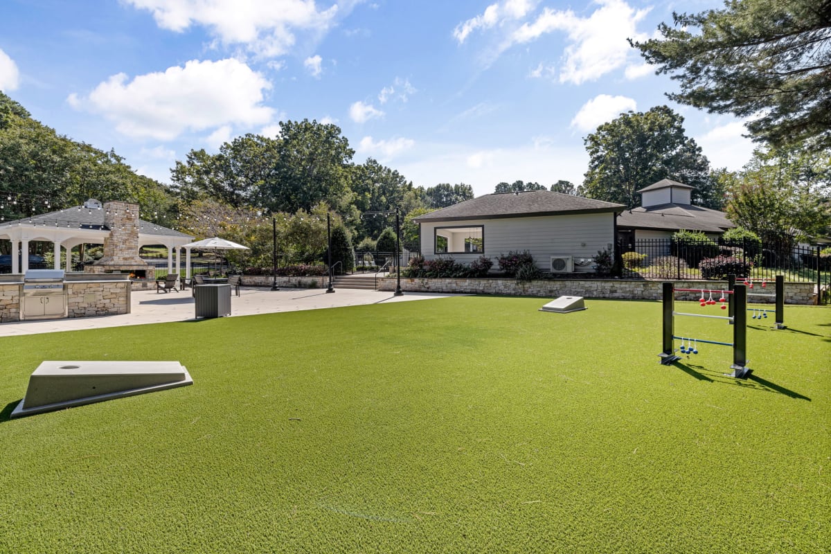 Apartments near Lynn Rd, Raleigh, NC View at Lake Lynn